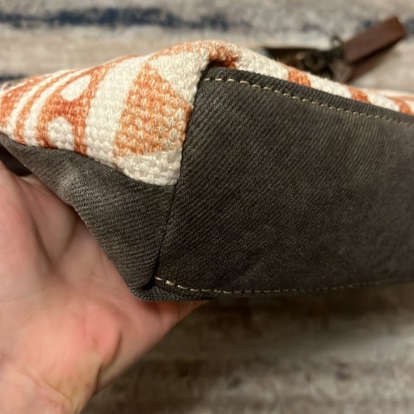 Myra Bag Chic Indie Crossbody - Picture 11 of 13